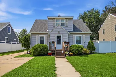 1103 8th Street NW, Austin, MN 55912 - Photo 2