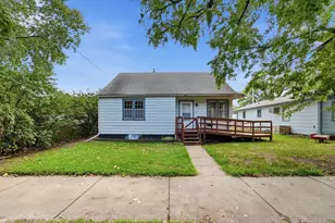 119 2nd Ave NE, Saint Cloud, MN 56304 - Photo 1