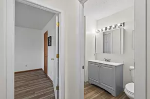 1010 E 145th St, Burnsville, MN 55337 - Photo 16