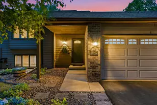 19002 Barrington Dr, Eden Prairie, MN 55346 - Photo 2