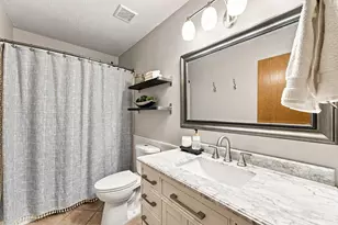 19002 Barrington Dr, Eden Prairie, MN 55346 - Photo 14