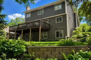 15576 Canyon Ridge, Eden Prairie, MN 55347 - Photo 4