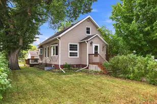 202 1st Ave SW, Dilworth, MN 56529 - Photo 2