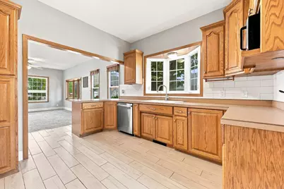 202 1st Avenue SW, Dilworth, MN 56529 - Photo 10