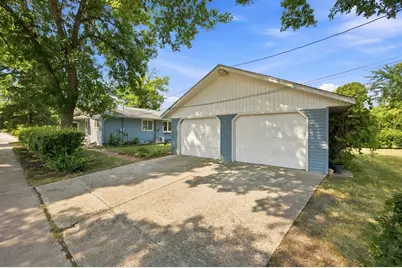 1914 15th Street S, Moorhead, MN 56560 - Photo 32