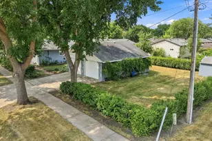 1914 15th St S, Moorhead, MN 56560 - Photo 34
