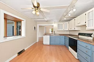 2009 Washington Ave, Superior, WI 54880 - Photo 8