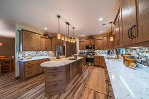626 Lake Forest Cir, Detroit Lakes, MN 56501 - Photo 12