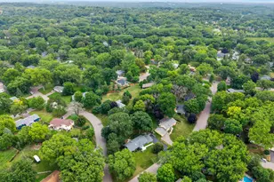 16409 Norwood Ln, Minnetonka, MN 55345 - Photo 2