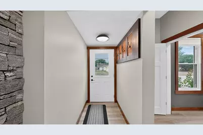 809 S Prairie Street, Lake City, MN 55041 - Photo 8