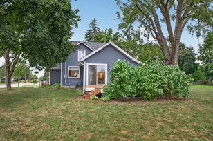 809 S Prairie St, Lake City, MN 55041 - Photo 4