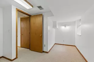 2047 Morgan Ave, Saint Paul, MN 55116 - Photo 30