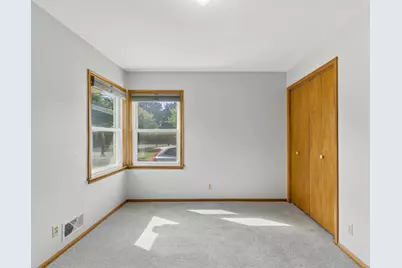 2047 Morgan Avenue, Saint Paul, MN 55116 - Photo 18
