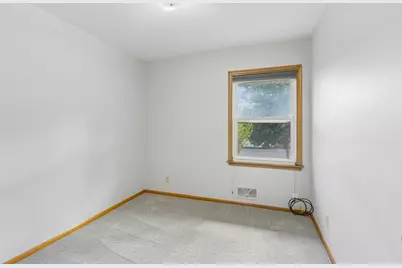 2047 Morgan Avenue, Saint Paul, MN 55116 - Photo 20