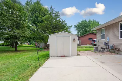 124 13th Avenue NW, Waseca, MN 56093 - Photo 8