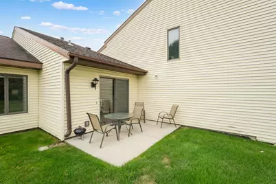 2831 26th Street NW, Rochester, MN 55901 - Photo 8