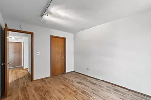 433 S 7th St, Minneapolis, MN 55415 - Photo 14