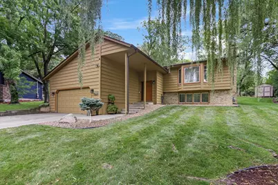 13529 1st Avenue S, Burnsville, MN 55337 - Photo 2