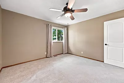 7470 Upper 26th Street N, Oakdale, MN 55128 - Photo 20