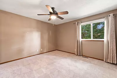 7470 Upper 26th Street, Oakdale, MN 55128 - Photo 18