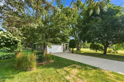 7470 Upper 26th Street N, Oakdale, MN 55128 - Photo 36