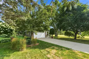 7470 Upper 26th St N, Oakdale, MN 55128 - Photo 36