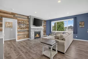 1119 Cubasue Ct., Shakopee, MN 55379 - Photo 4