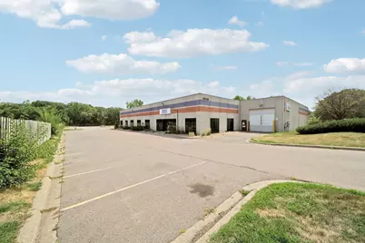 9219 Grand Avenue S, Bloomington, MN 55420 - Photo 2