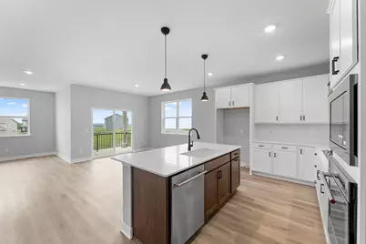 2141 Bluff Heights Drive, Shakopee, MN 55379 - Photo 8