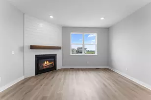 2141 Blf Hts Dr, Shakopee, MN 55379 - Photo 20