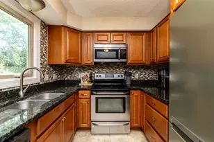 2509 W 140th St, Burnsville, MN 55337 - Photo 10