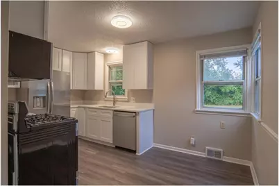5412 Maryland Avenue N, Crystal, MN 55428 - Photo 4
