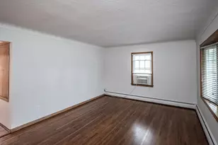 214 Poplar St E, South Saint Paul, MN 55075 - Photo 10