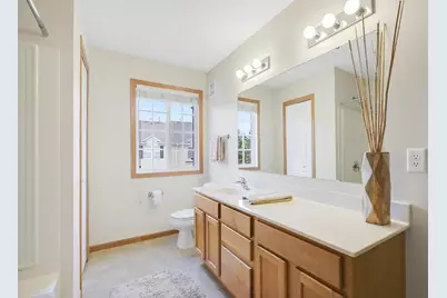 10881 Oak Grove Circle #B, Woodbury, MN 55129 - Photo 34