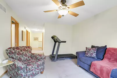 10881 Oak Grove Circle #B, Woodbury, MN 55129 - Photo 24