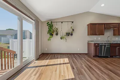 611 Mari Dean Boulevard #6, Lake Crystal, MN 56055 - Photo 18