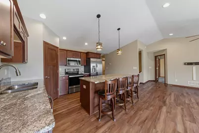 611 Mari Dean Boulevard #6, Lake Crystal, MN 56055 - Photo 12