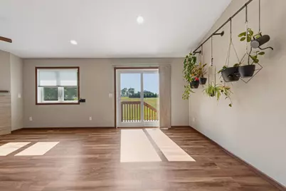 611 Mari Dean Boulevard #6, Lake Crystal, MN 56055 - Photo 16