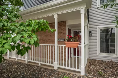 10998 Quebec Avenue S, Bloomington, MN 55438 - Photo 2
