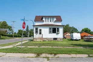 230 3rd St NW, Chisholm, MN 55719 - Photo 26
