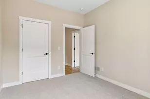 1400 Anchor Ave, River Falls, WI 54022 - Photo 28