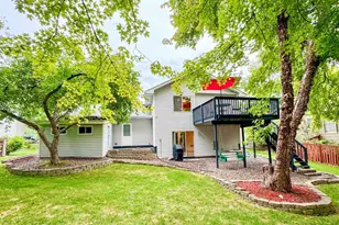 14790 40th Ave N, Plymouth, MN 55446 - Photo 2