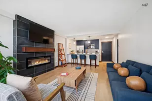 433 S 7th St, Minneapolis, MN 55415 - Photo 2