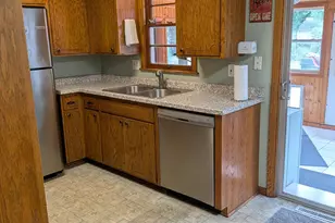 10213 Wentworth Ave S, Bloomington, MN 55420 - Photo 6