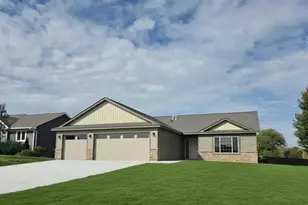 350 Stoneridge Ln NE, Owatonna, MN 55060 - Photo 1