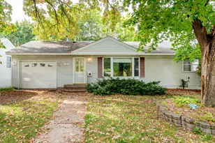 1359 Sumner St, Saint Paul, MN 55116 - Photo 1