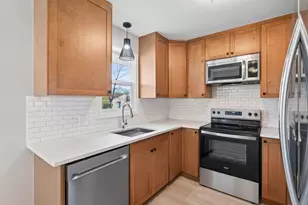2231 Maryland Ave E, Saint Paul, MN 55119 - Photo 14