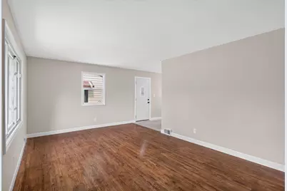2231 Maryland Avenue E, Saint Paul, MN 55119 - Photo 4