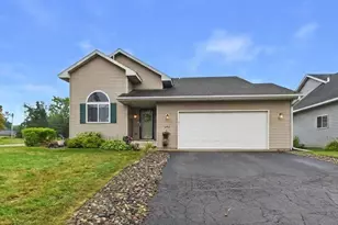 1670 Peach Ct NE, Sauk Rapids, MN 56379 - Photo 2