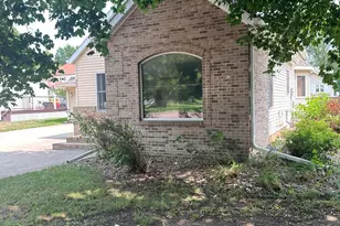 523 Davis Ave, Westbrook, MN 56183 - Photo 2